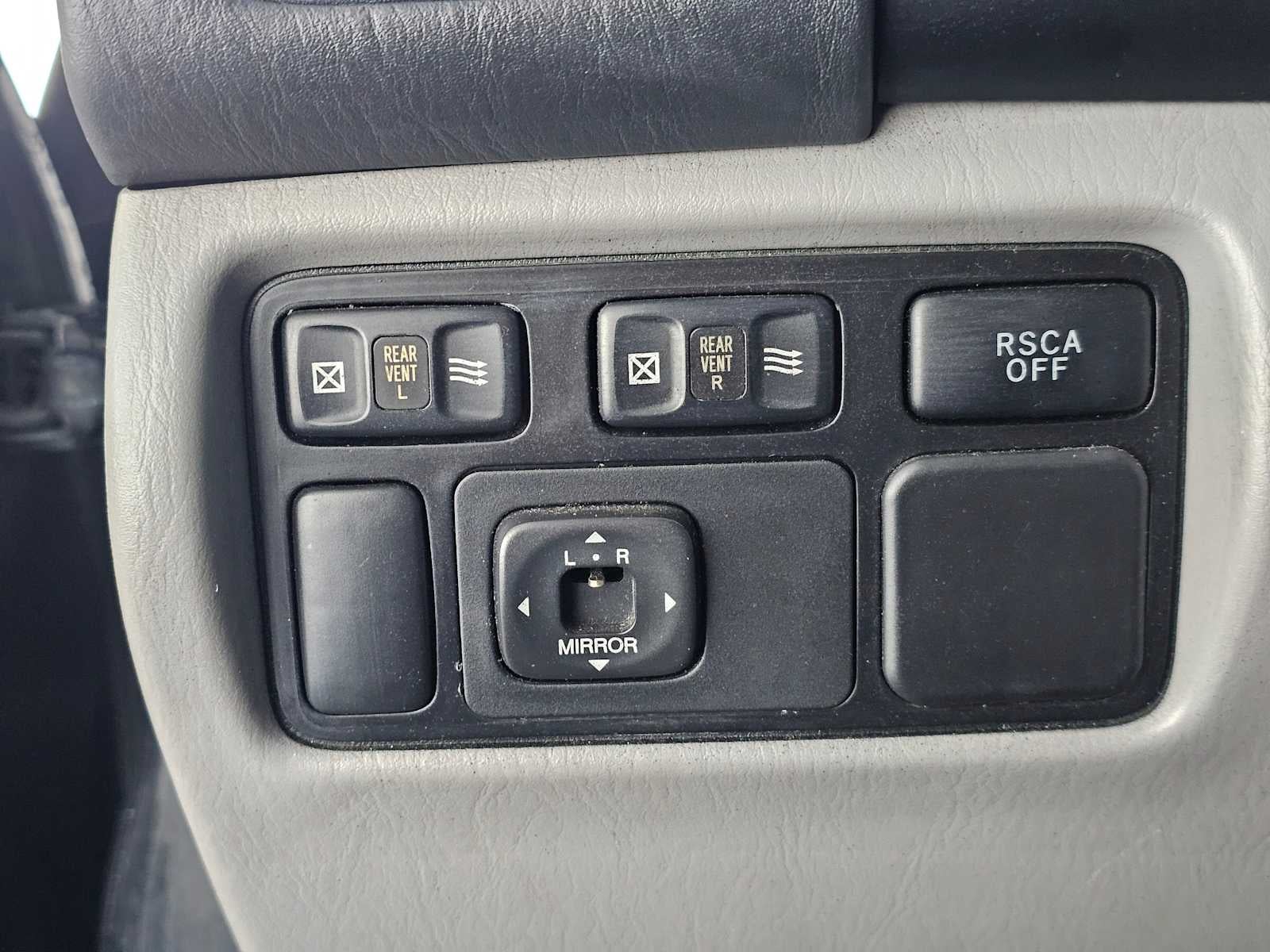 2003 Toyota Land Cruiser 4dr 4WD (Natl)