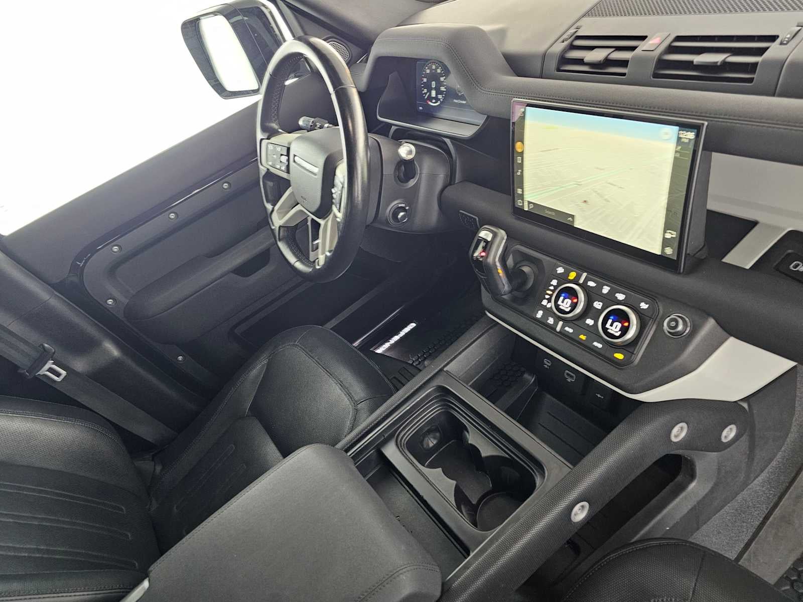 2022 Land Rover Defender X-Dynamic SE
