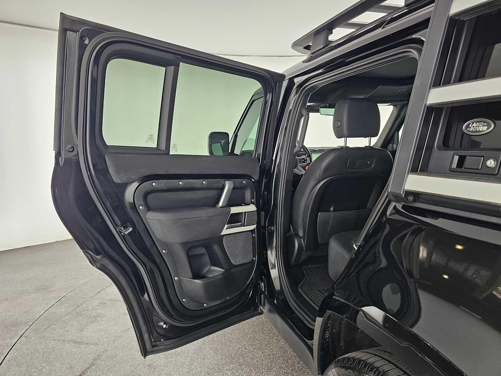 2022 Land Rover Defender X-Dynamic SE
