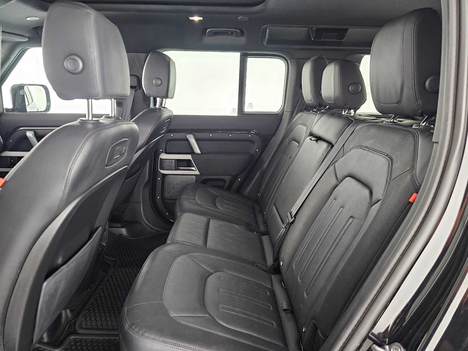 2022 Land Rover Defender X-Dynamic SE