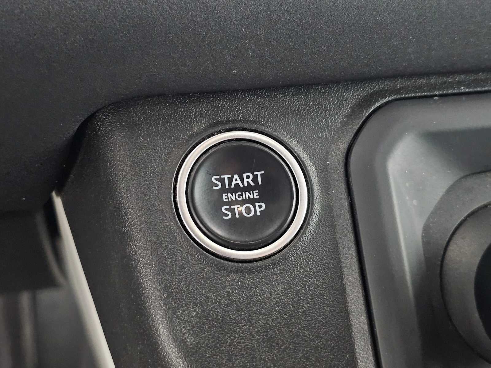 2022 Land Rover Defender X-Dynamic SE