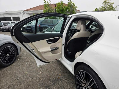 2026 Mercedes-Benz C 300 Sedan