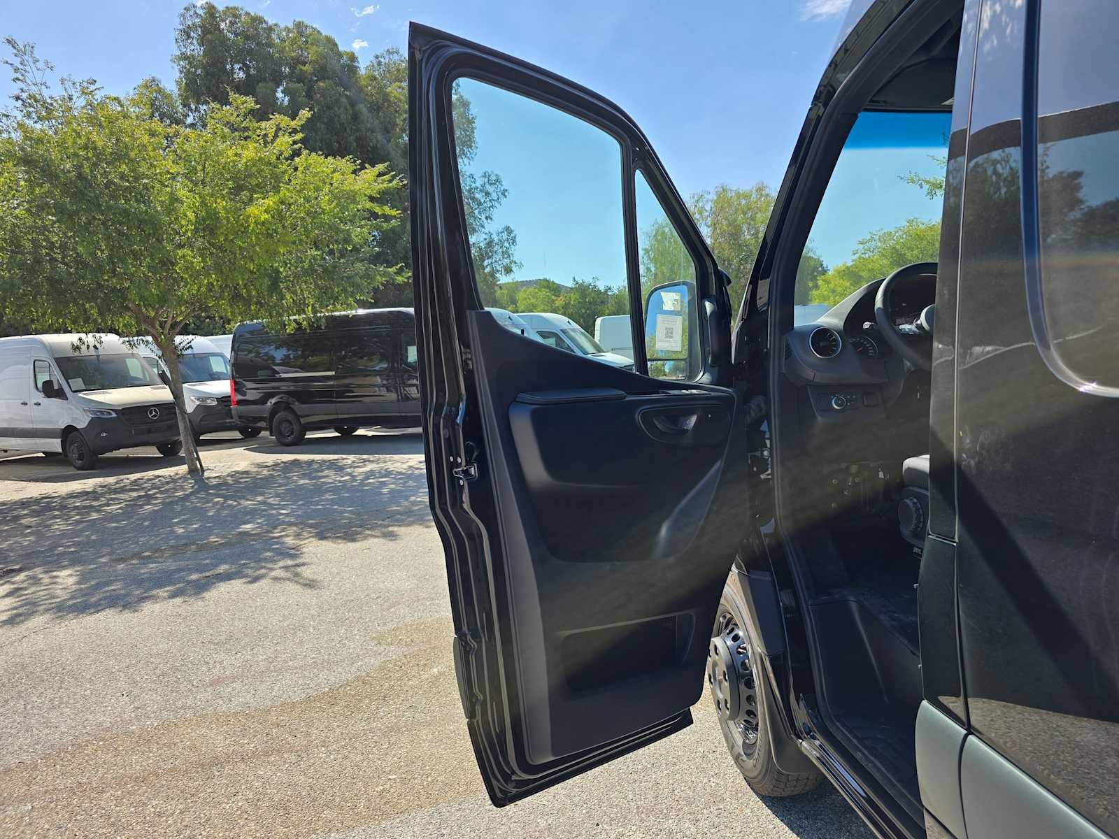 2025 Mercedes-Benz Sprinter 3500XD High Roof I4 Diesel HO 170" Extended RWD