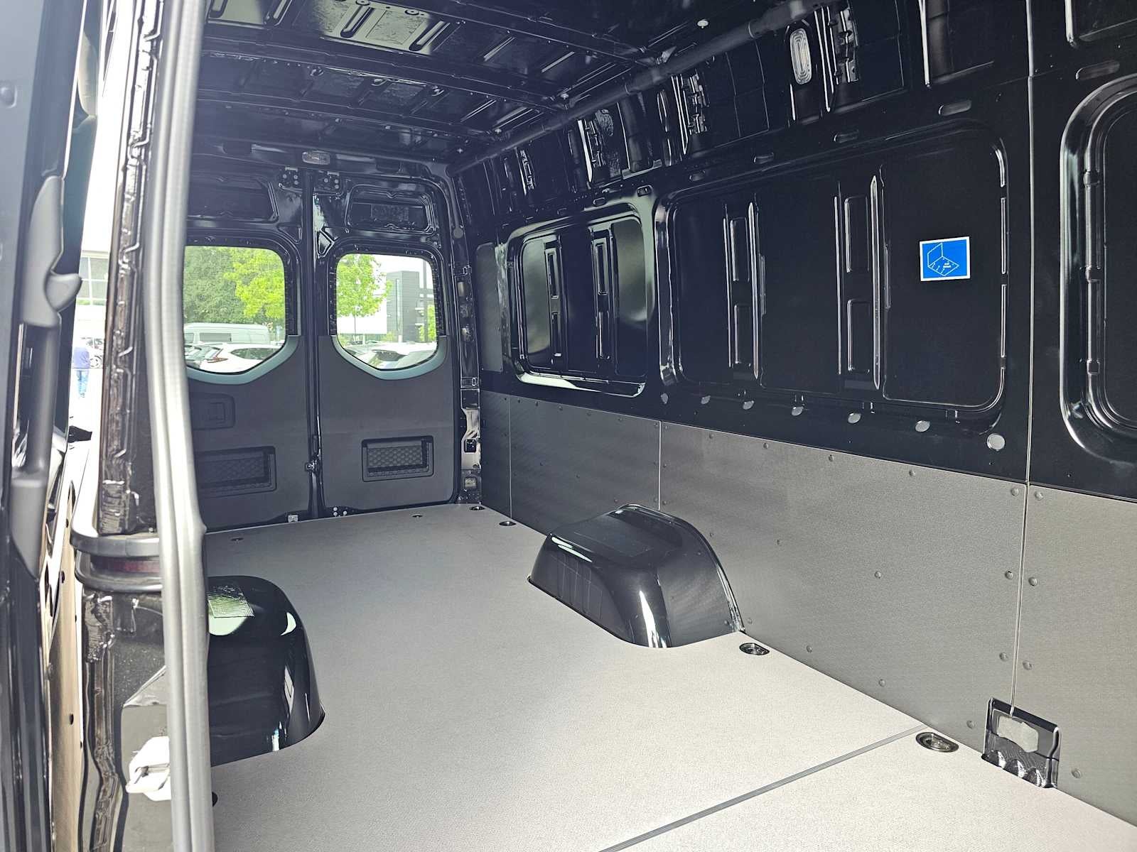 2025 Mercedes-Benz Sprinter 3500XD High Roof I4 Diesel HO 170" Extended RWD