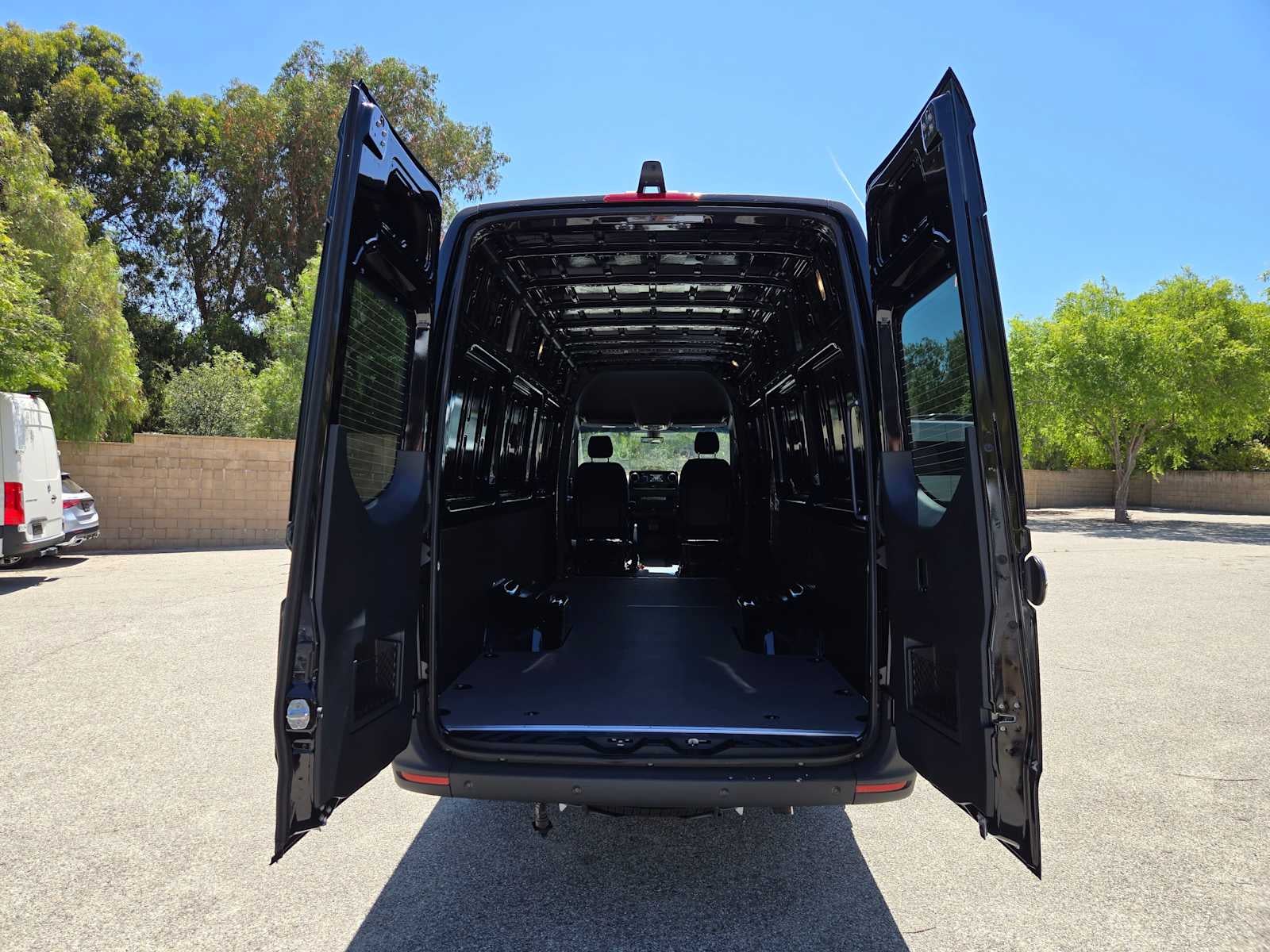 2025 Mercedes-Benz Sprinter 3500XD High Roof I4 Diesel HO 170" Extended RWD