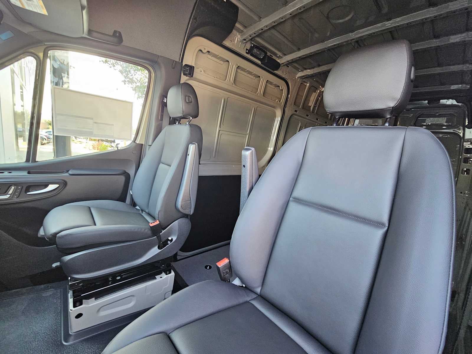 2026 Mercedes-Benz Sprinter 2500 Standard Roof I4 Diesel HO 144" AWD