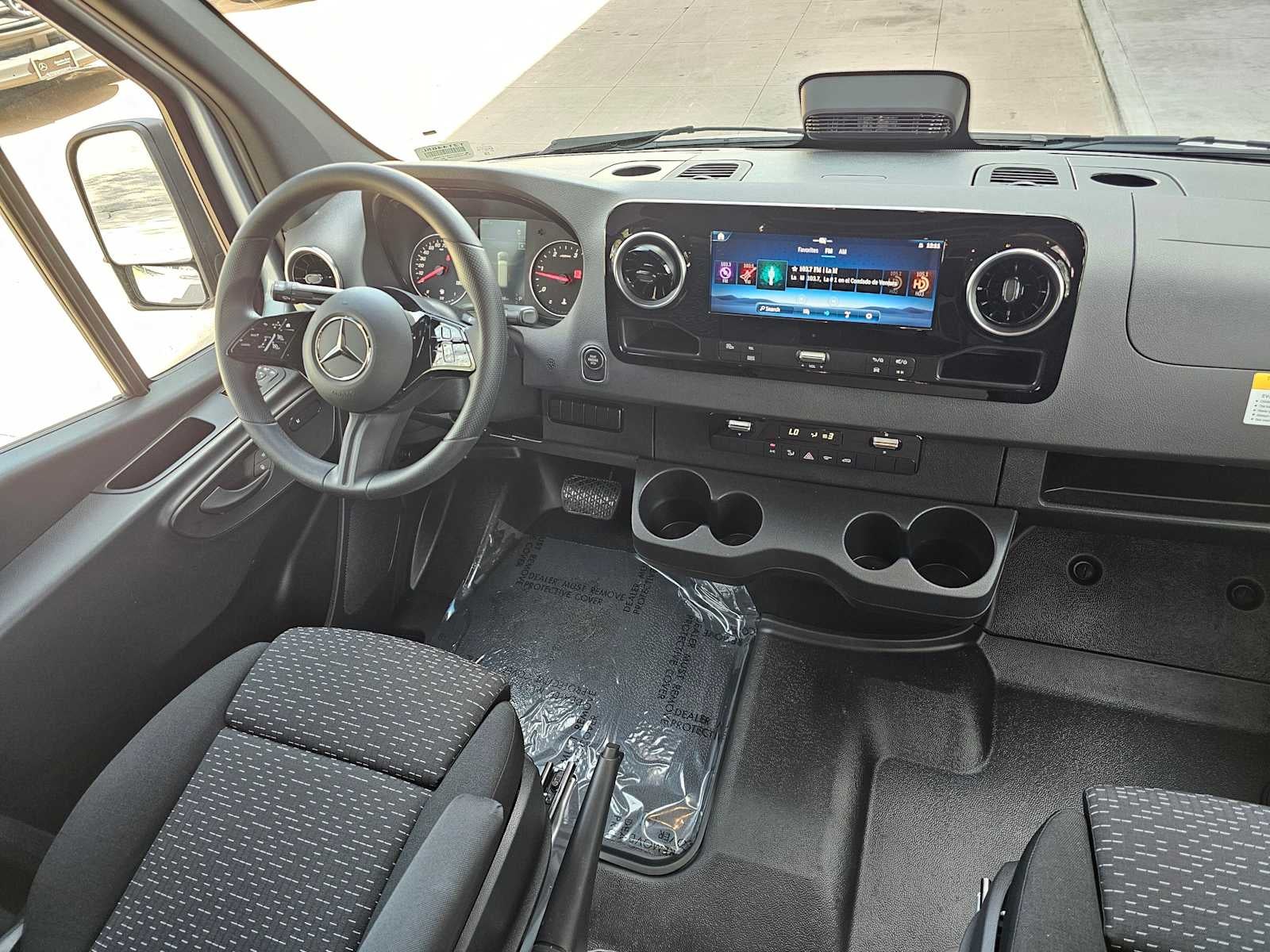 2025 Mercedes-Benz Sprinter 2500 High Roof I4 Diesel HO 170" RWD