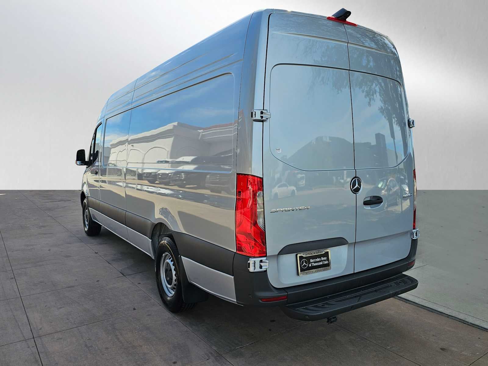 2025 Mercedes-Benz Sprinter 2500 High Roof I4 Diesel HO 170" RWD