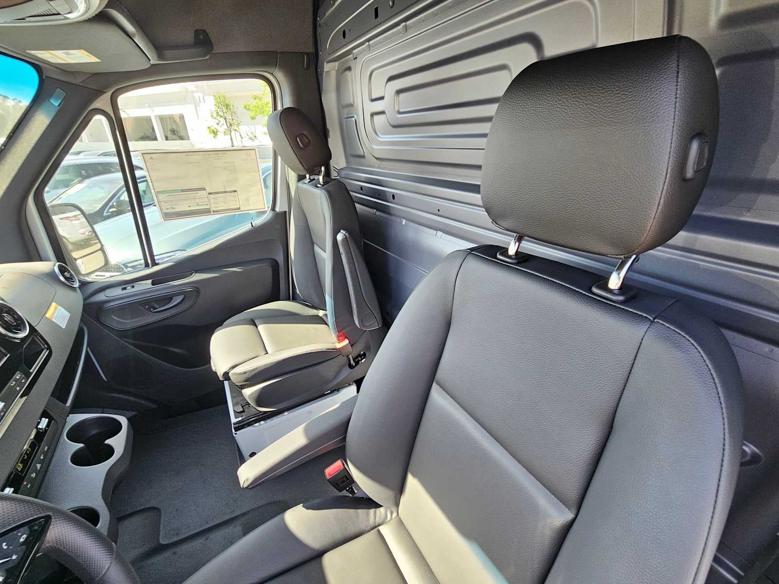 2025 Mercedes-Benz Sprinter 2500 High Roof I4 Diesel HO 170" RWD
