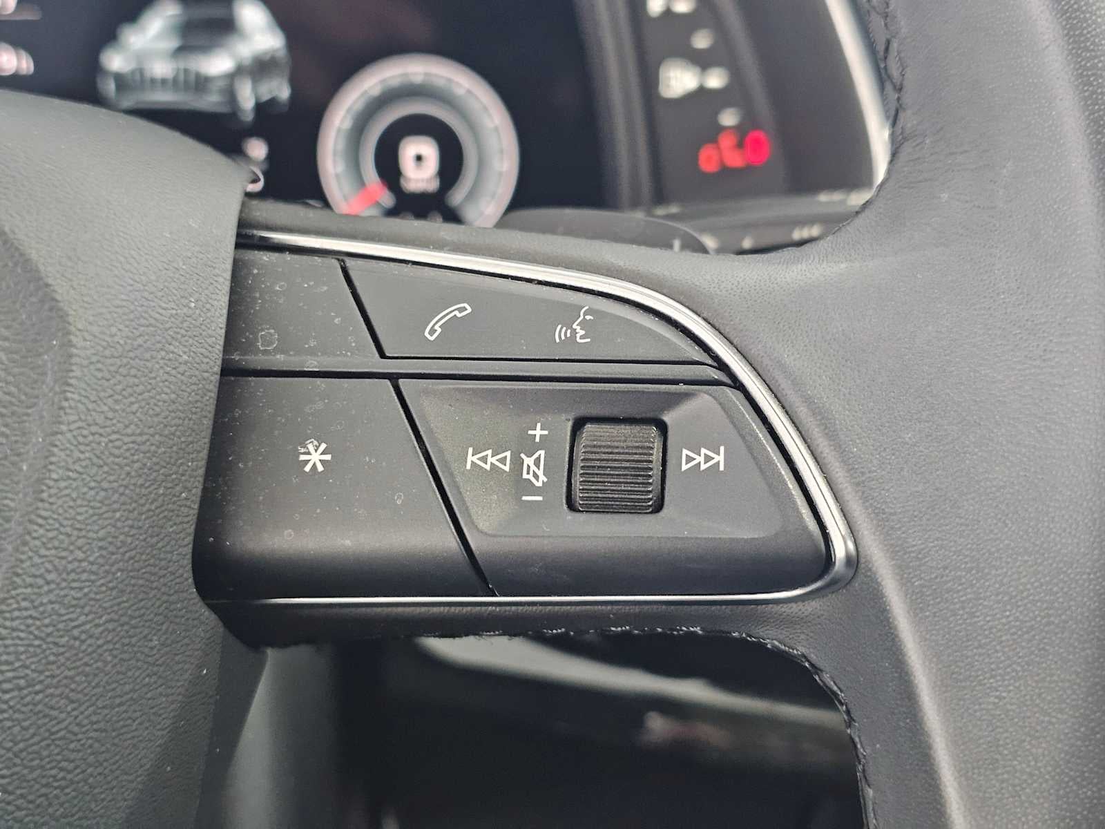2023 Audi Q7 Premium Plus