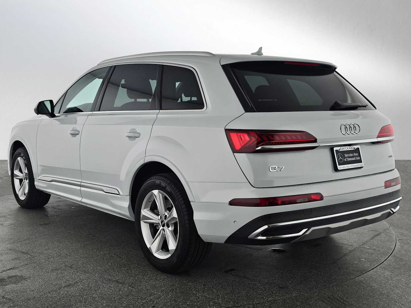 2023 Audi Q7 Premium Plus