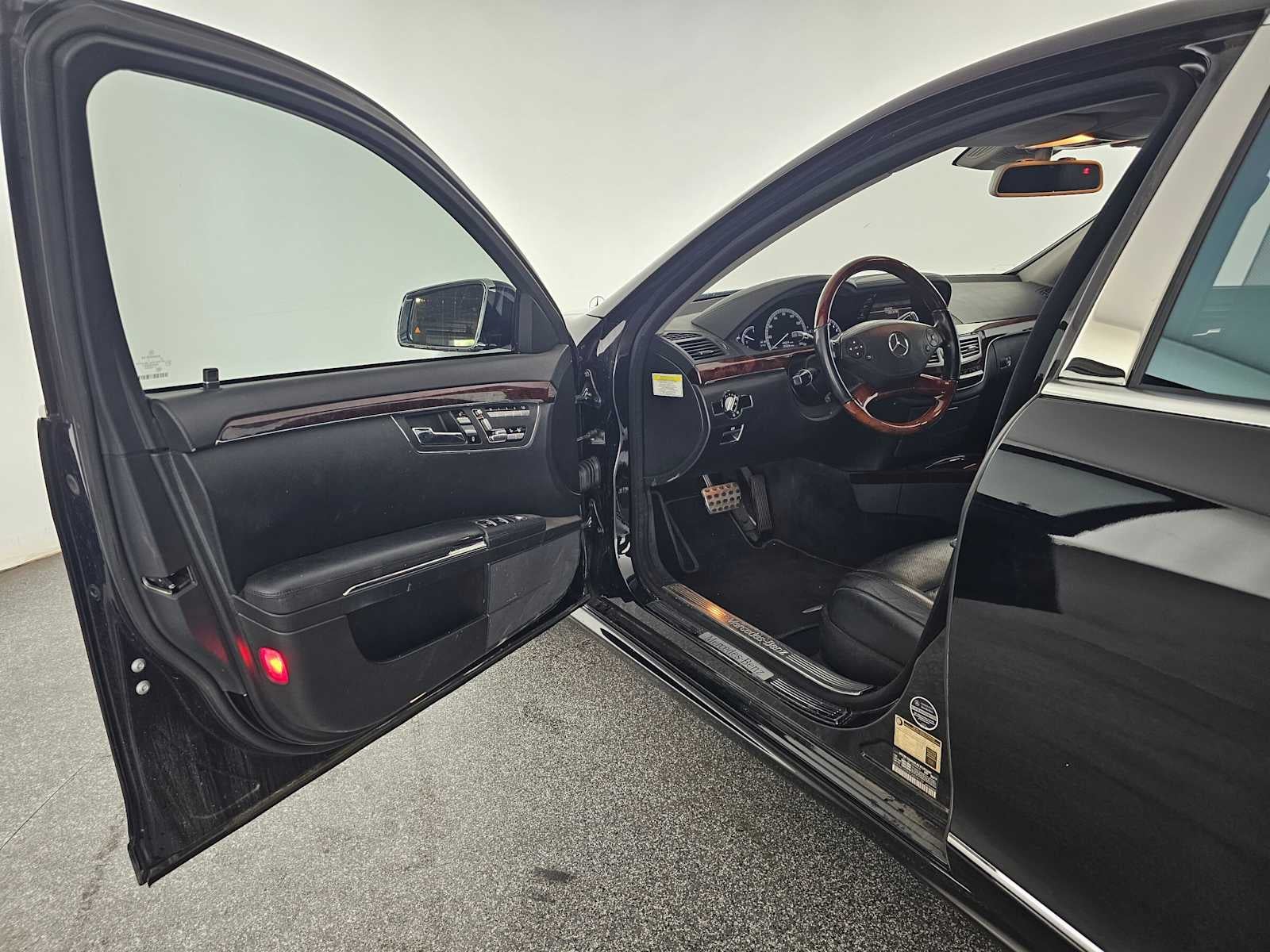 2012 Mercedes-Benz S 550 4dr Sdn RWD