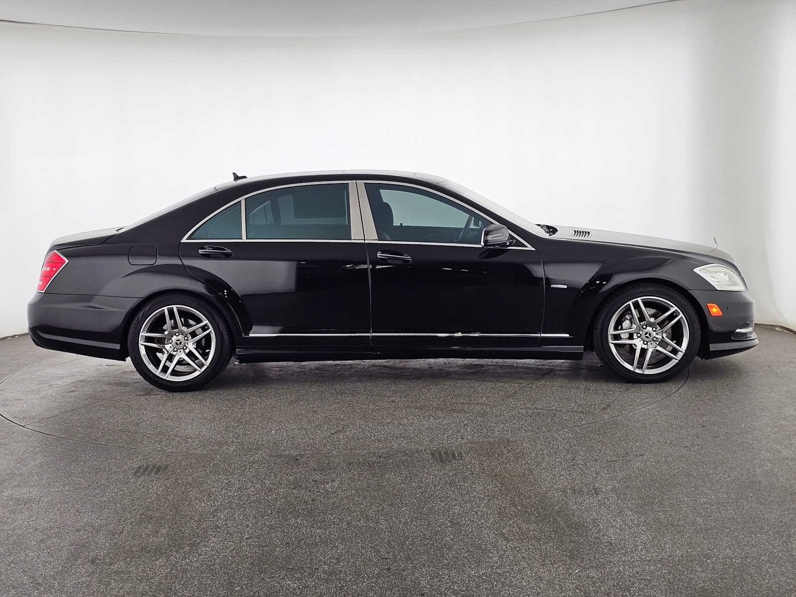 2012 Mercedes-Benz S 550 4dr Sdn RWD