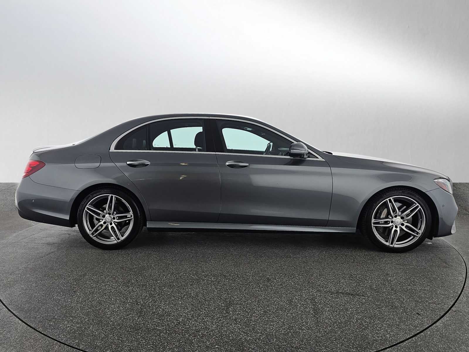 2017 Mercedes-Benz E 300 RWD Sedan