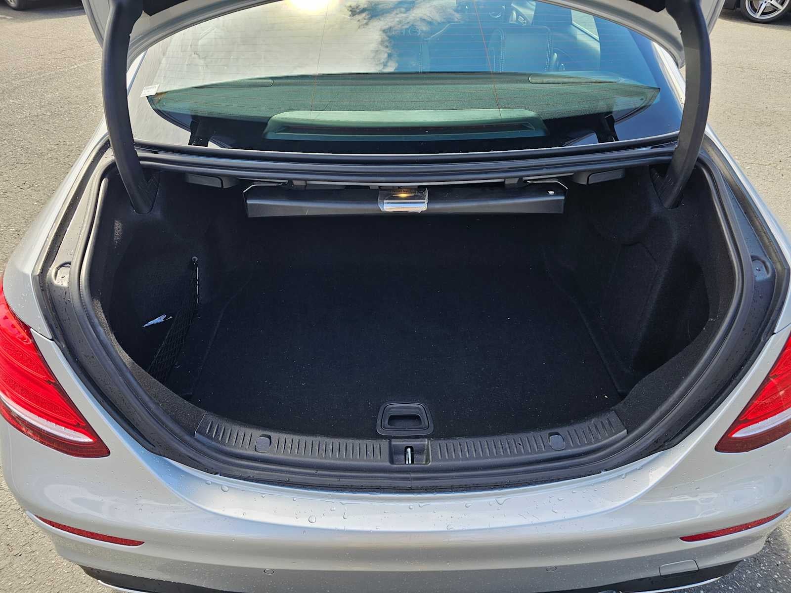 2017 Mercedes-Benz E 300 RWD Sedan