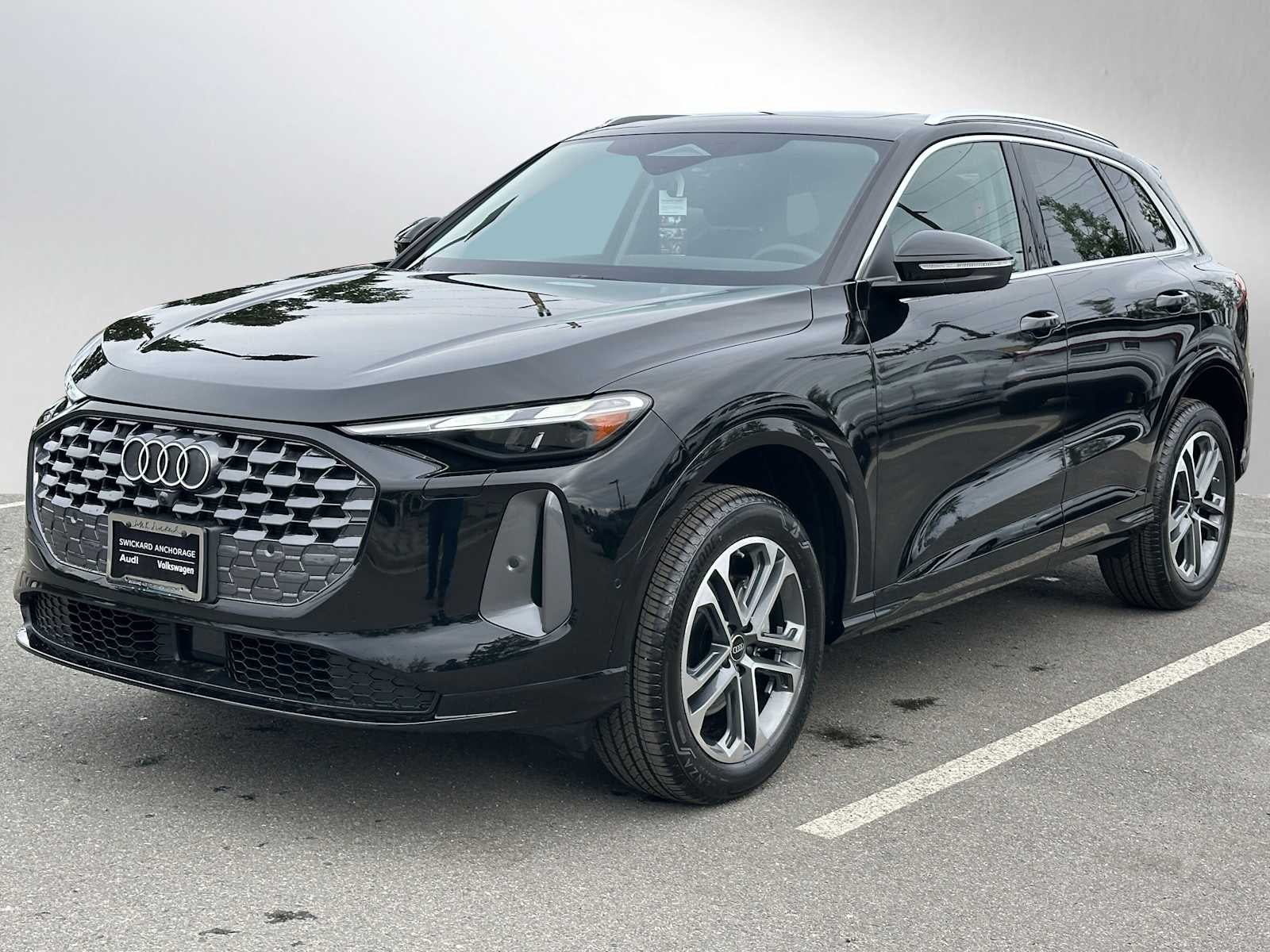 2025 Audi Q5 Base