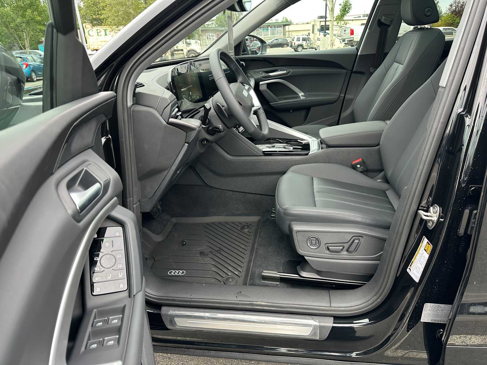 2025 Audi Q5 Base