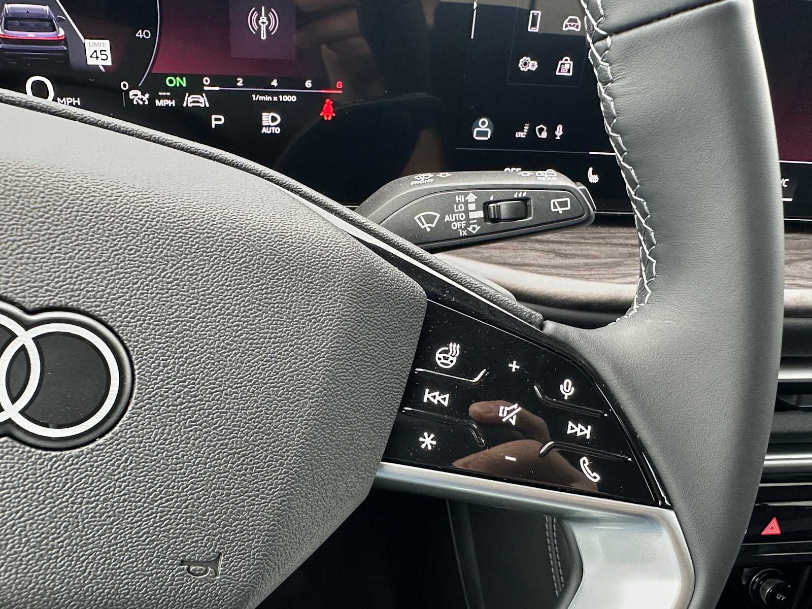 2025 Audi Q5 Base