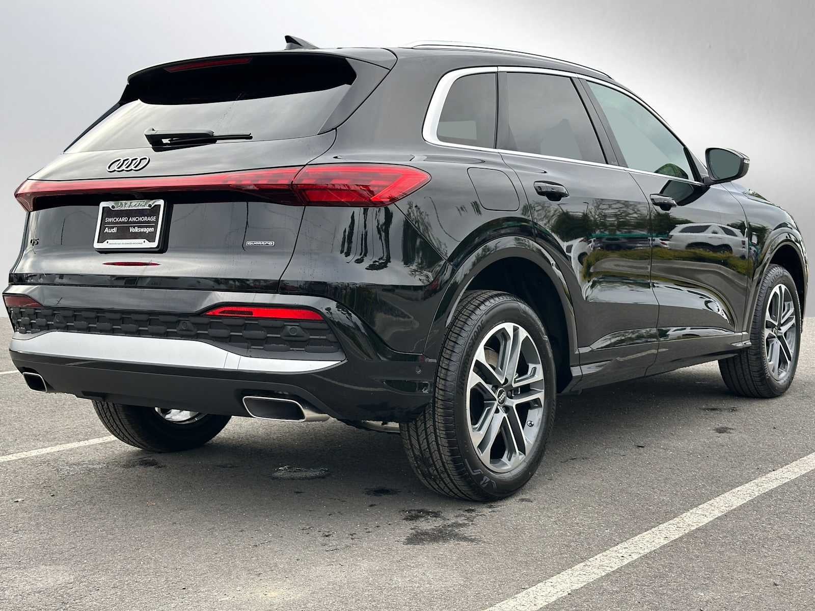 2025 Audi Q5 Base