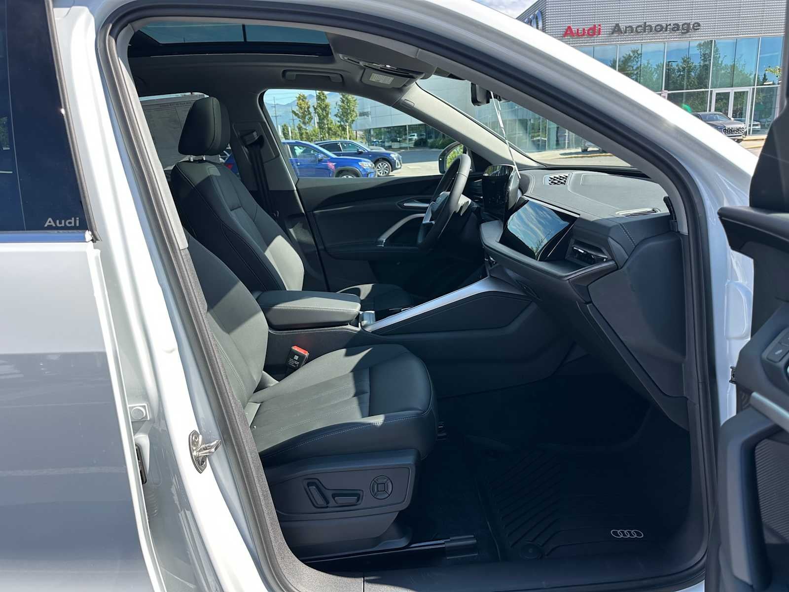 2025 Audi Q5 Base