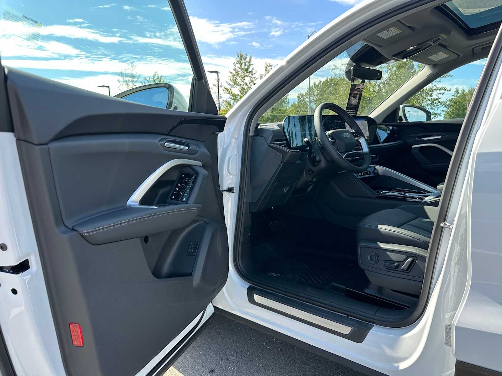 2025 Audi Q5 Base