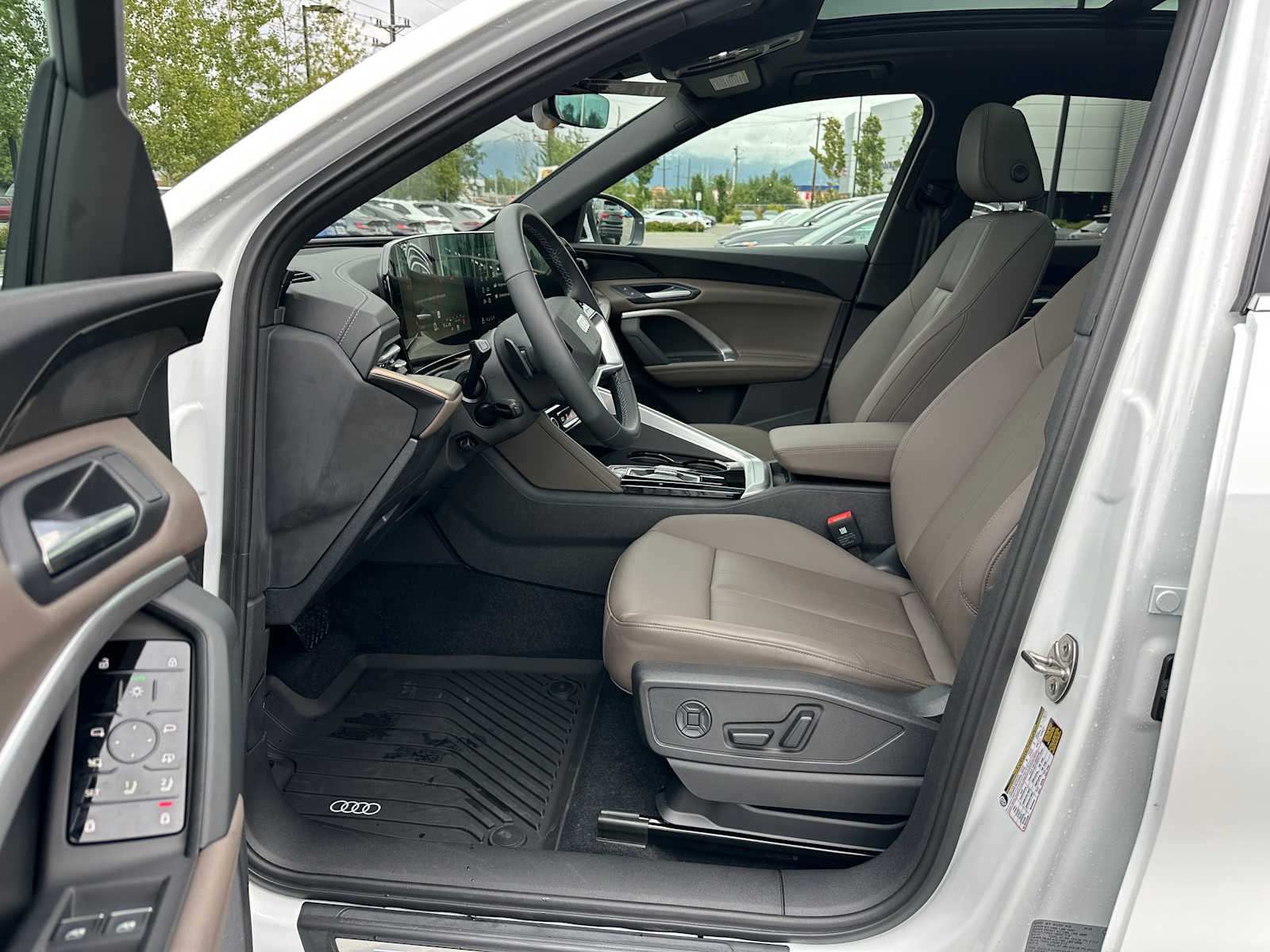 2025 Audi New Q5 Base