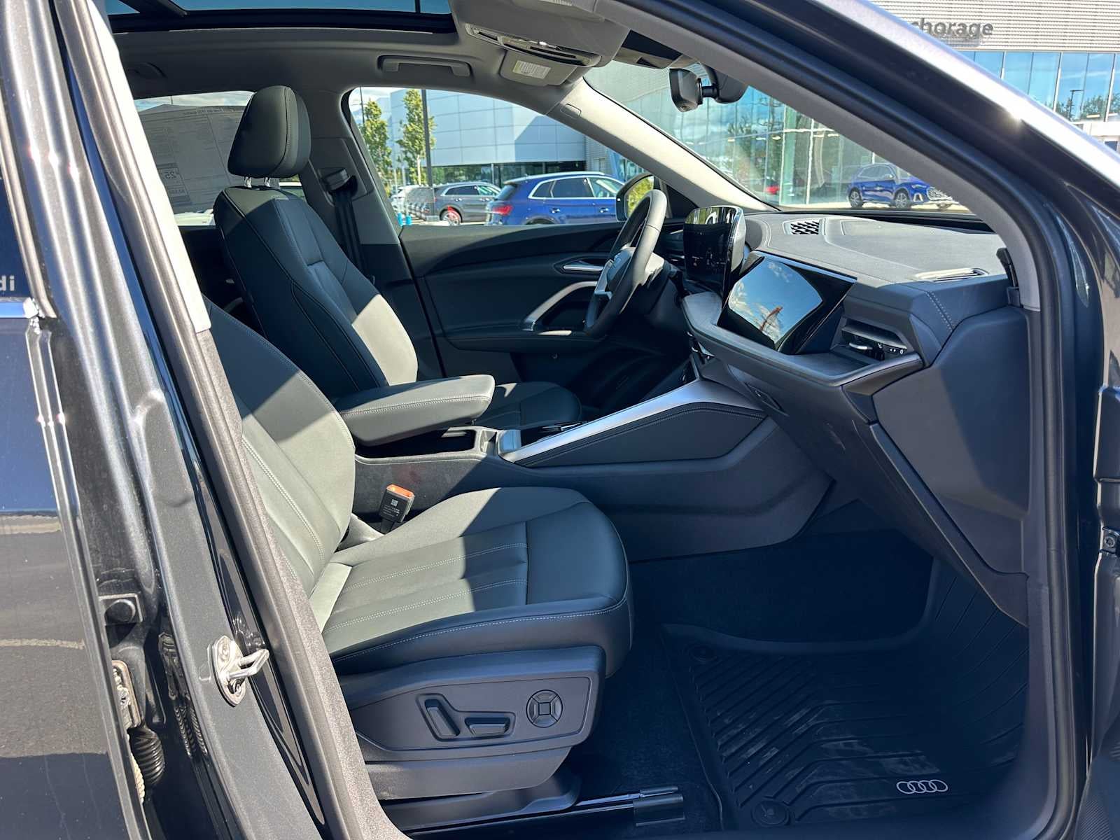 2025 Audi Q5 Base