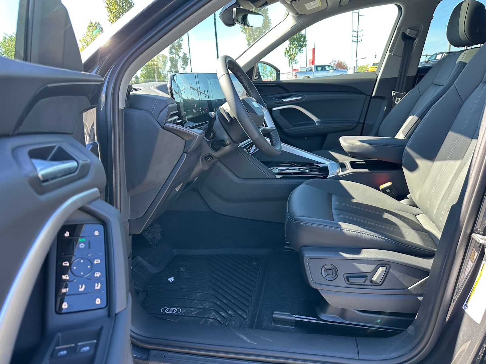 2025 Audi Q5 Base