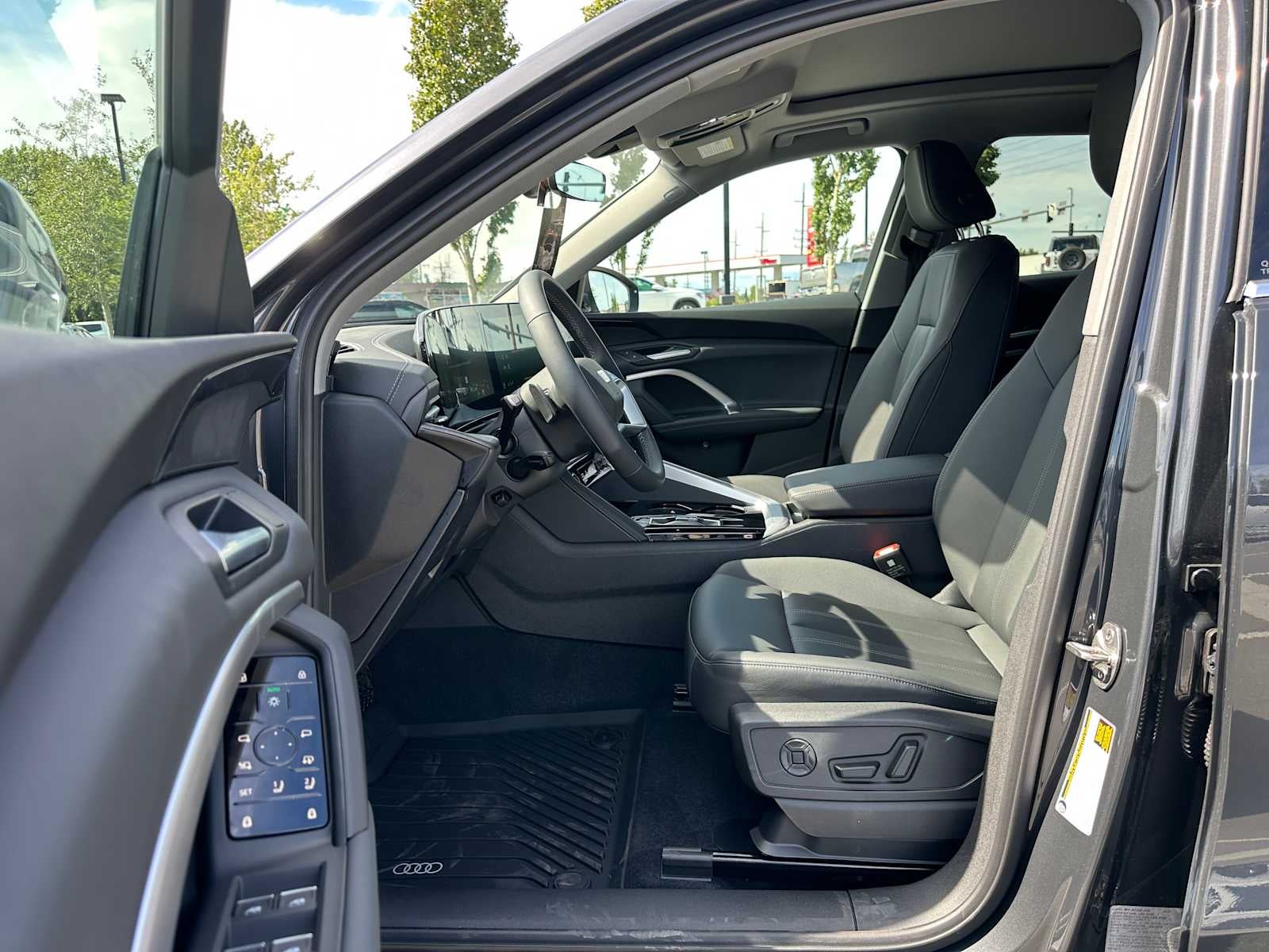 2025 Audi Q5 Base