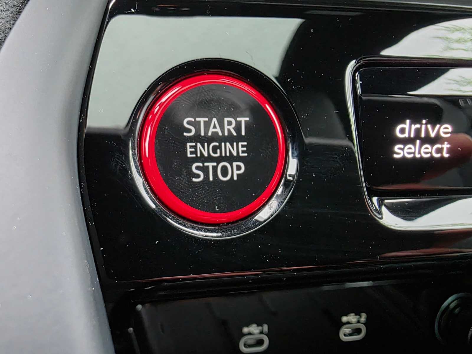 2026 Audi SQ5 Base