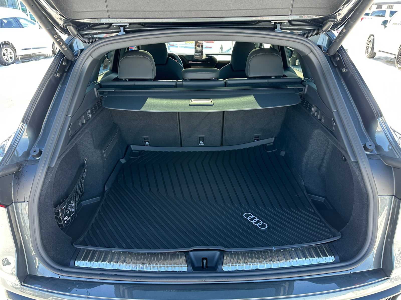 2025 Audi New SQ5 Base