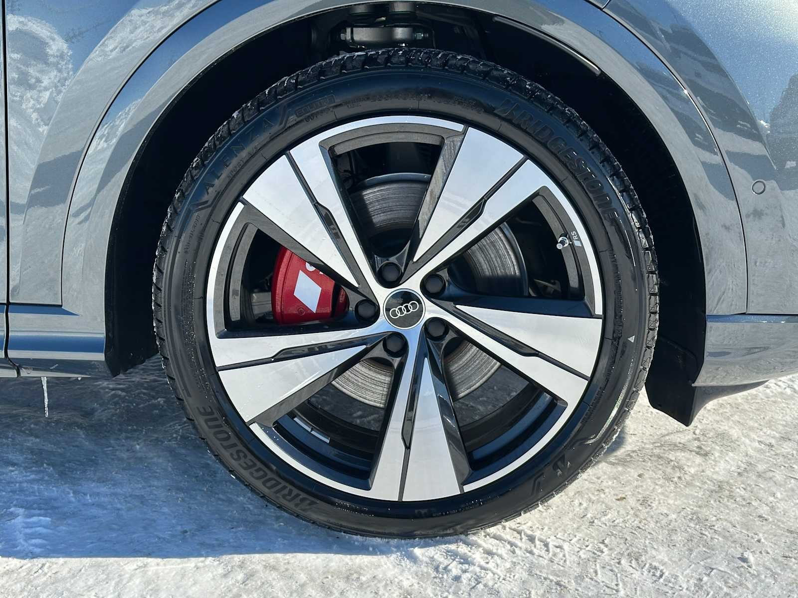 2025 Audi New SQ5 Base