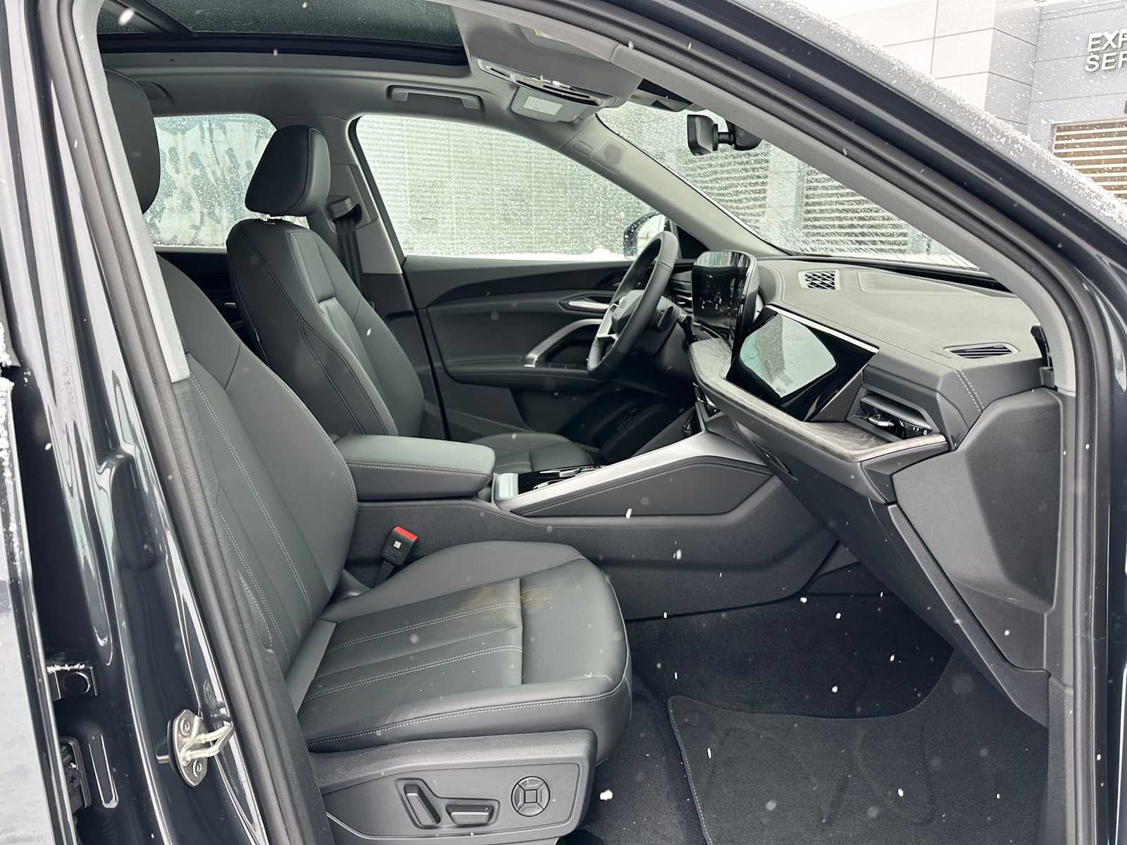 2025 Audi New Q5 Base