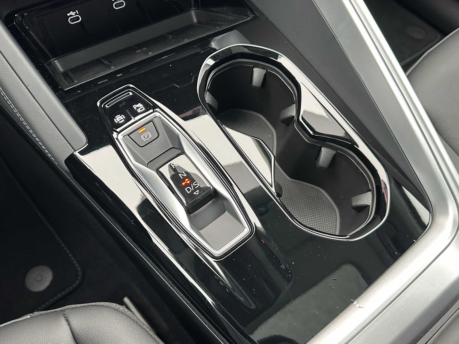 2025 Audi New Q5 Base