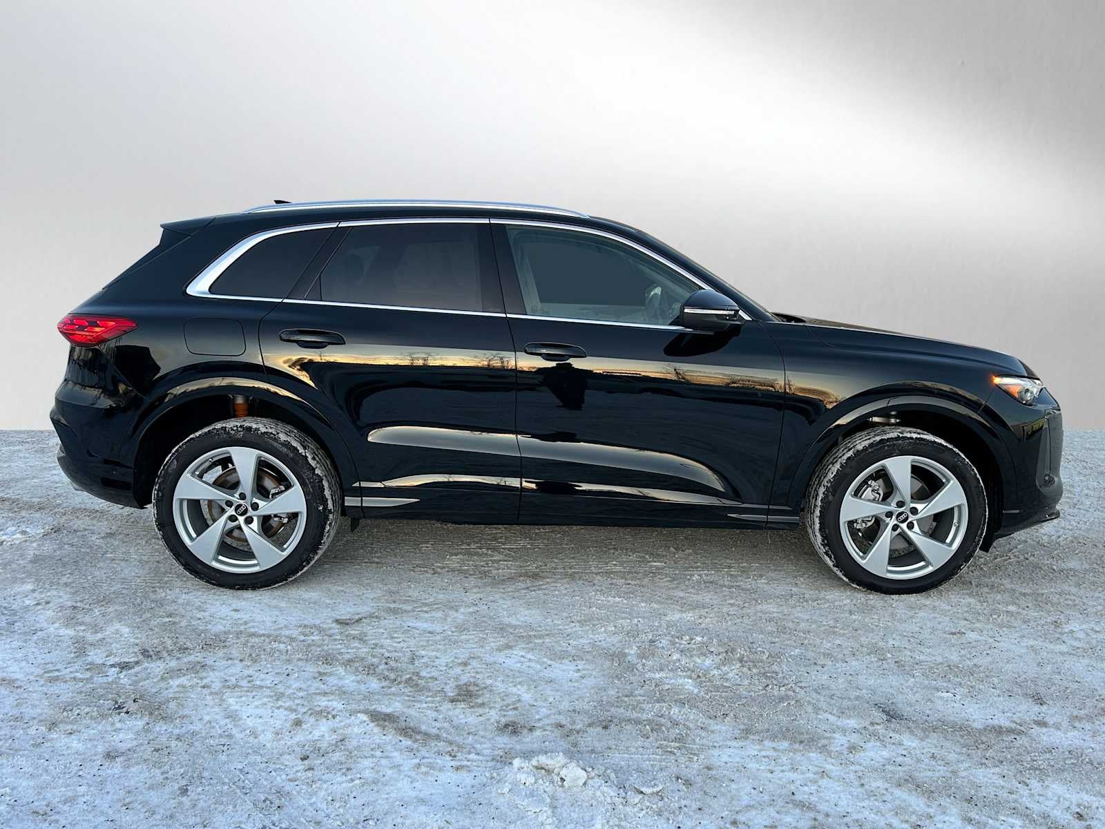2025 Audi New Q5 Base