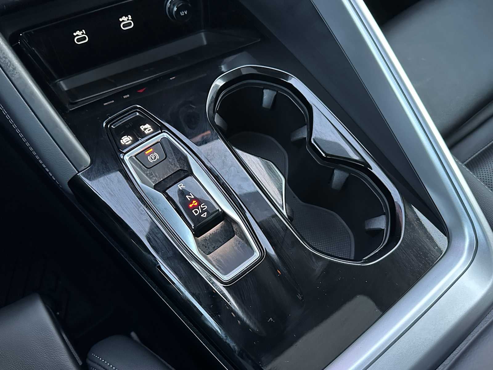 2025 Audi Q5 Base