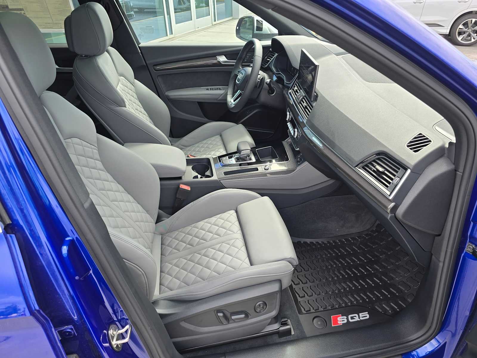 2025 Audi SQ5 Base