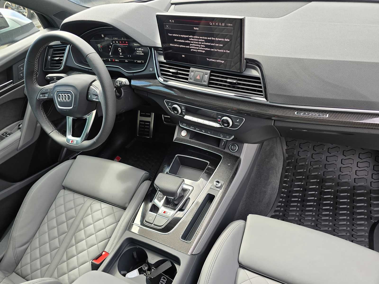 2025 Audi SQ5 Base