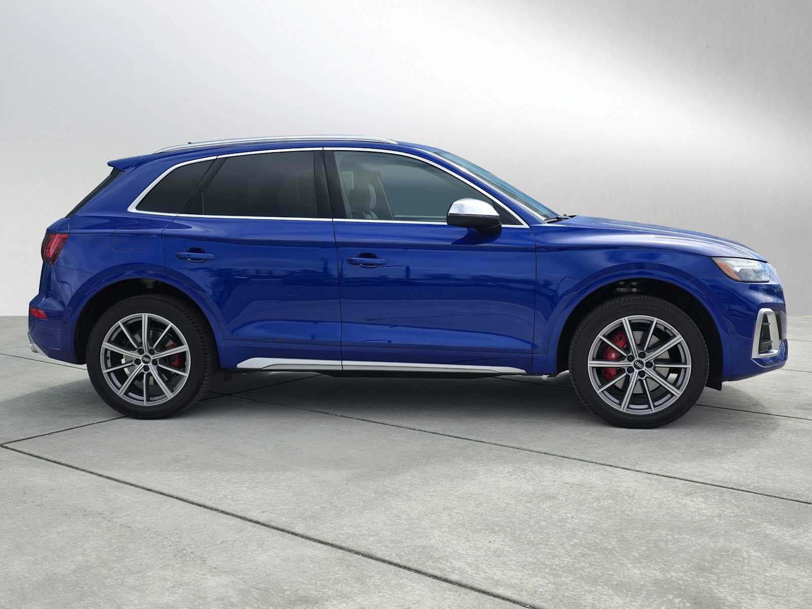 2025 Audi SQ5 Base