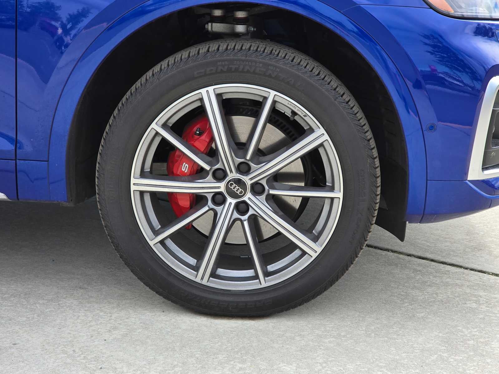 2025 Audi SQ5 Base