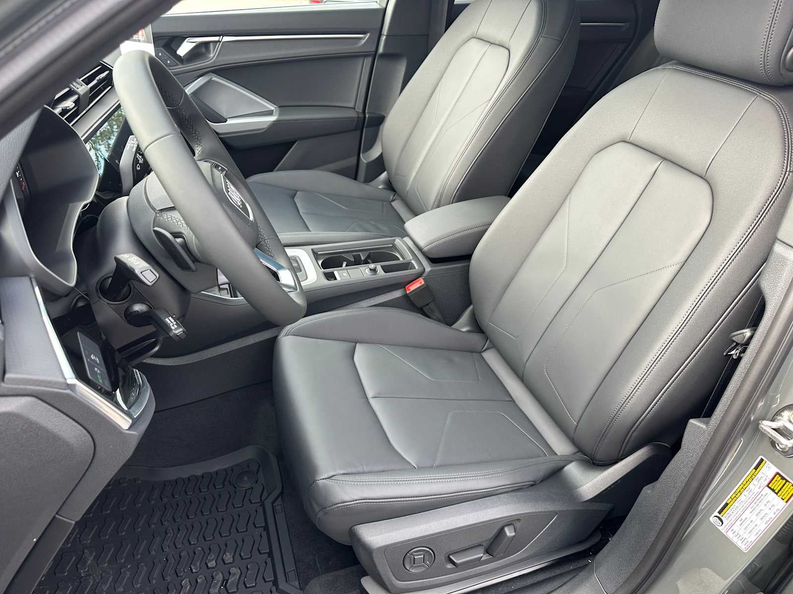 2025 Audi Q3 Base