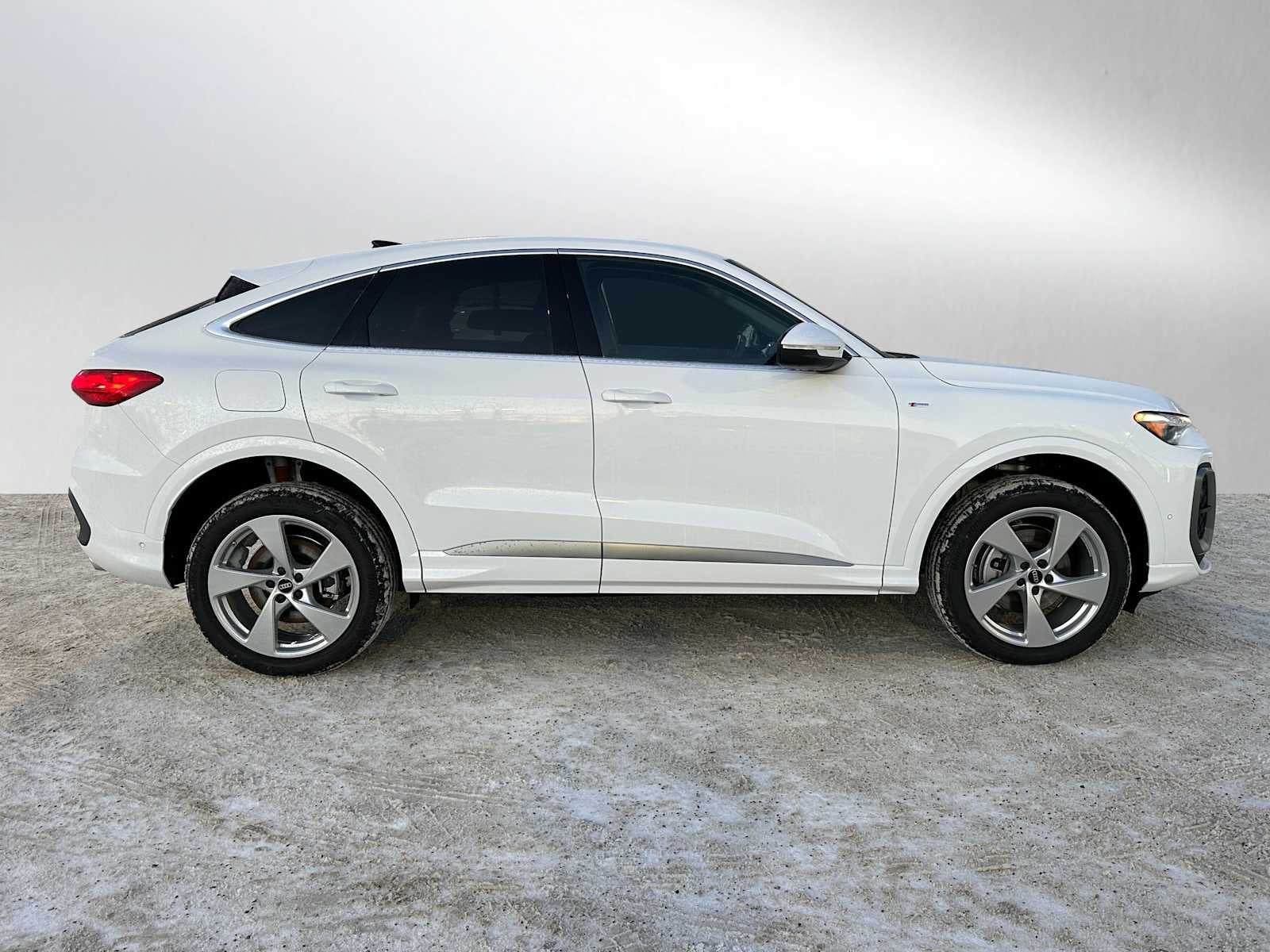 2025 Audi Q5 Sportback Base