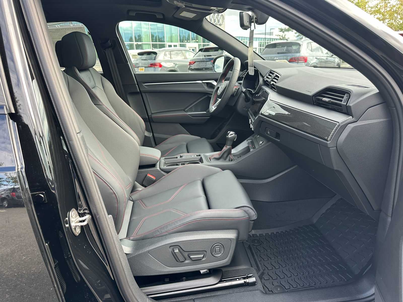 2025 Audi Q3 Base