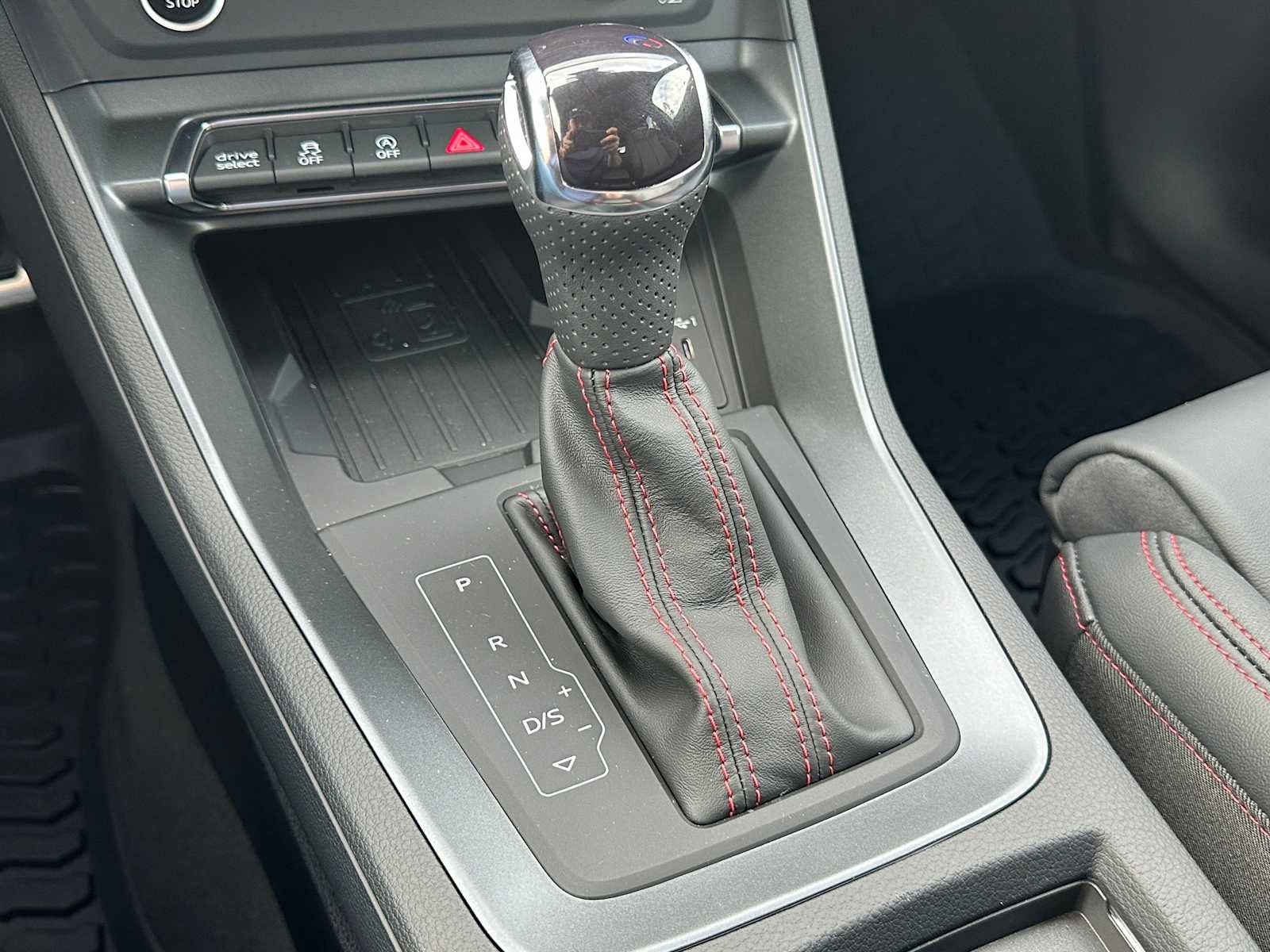 2025 Audi Q3 Base