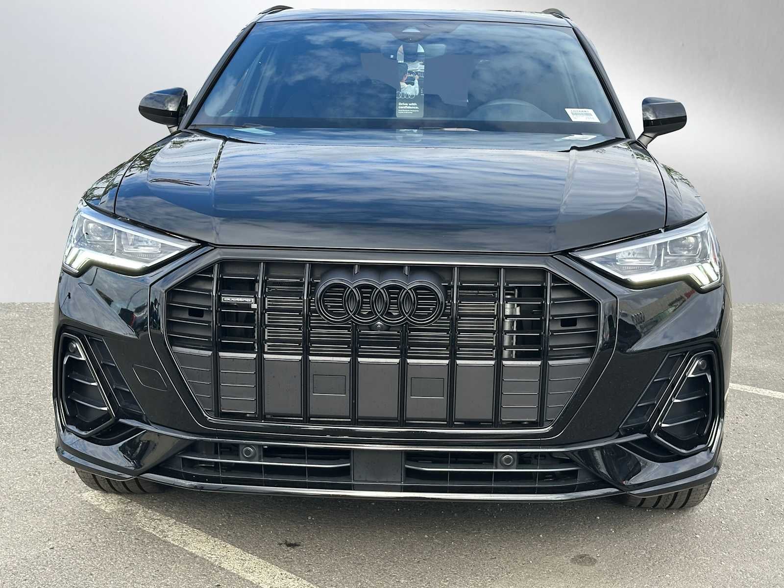 2025 Audi Q3 Base