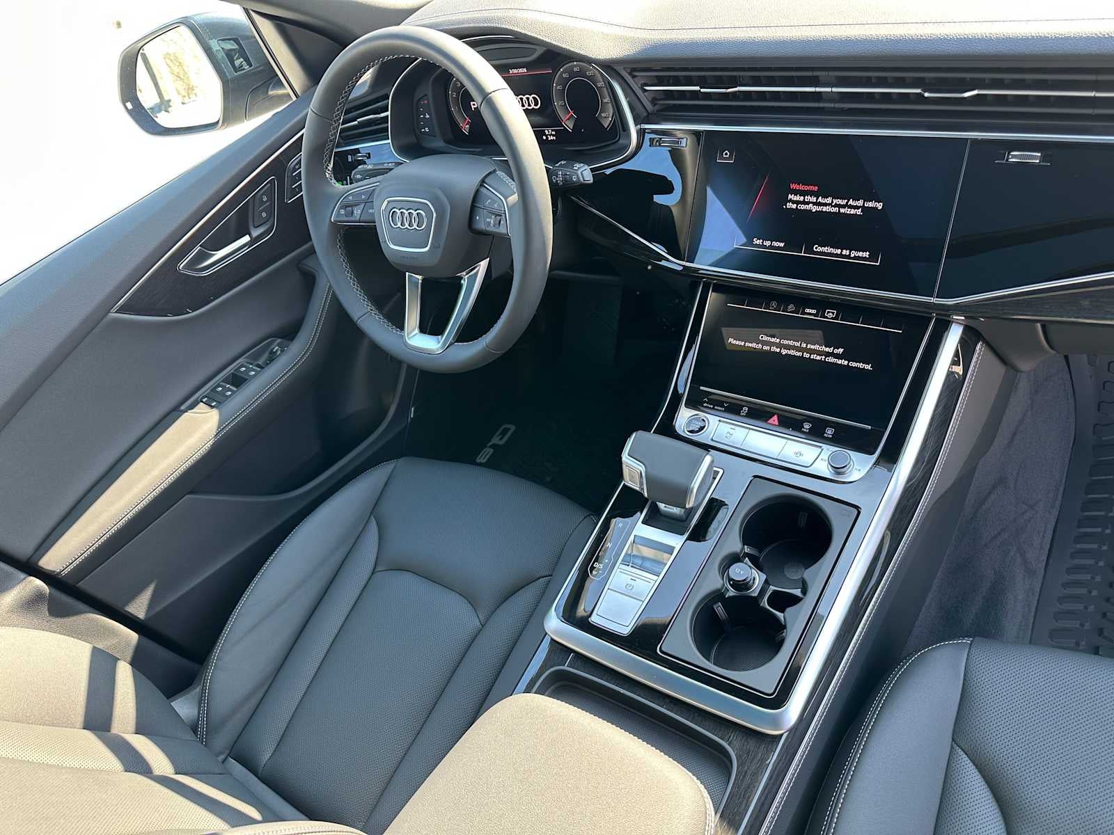2026 Audi Q8 Base