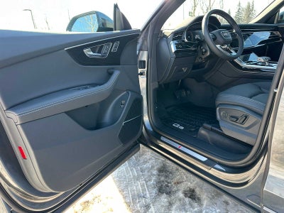 2026 Audi Q8 Base
