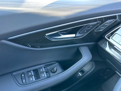 2026 Audi Q8 Base