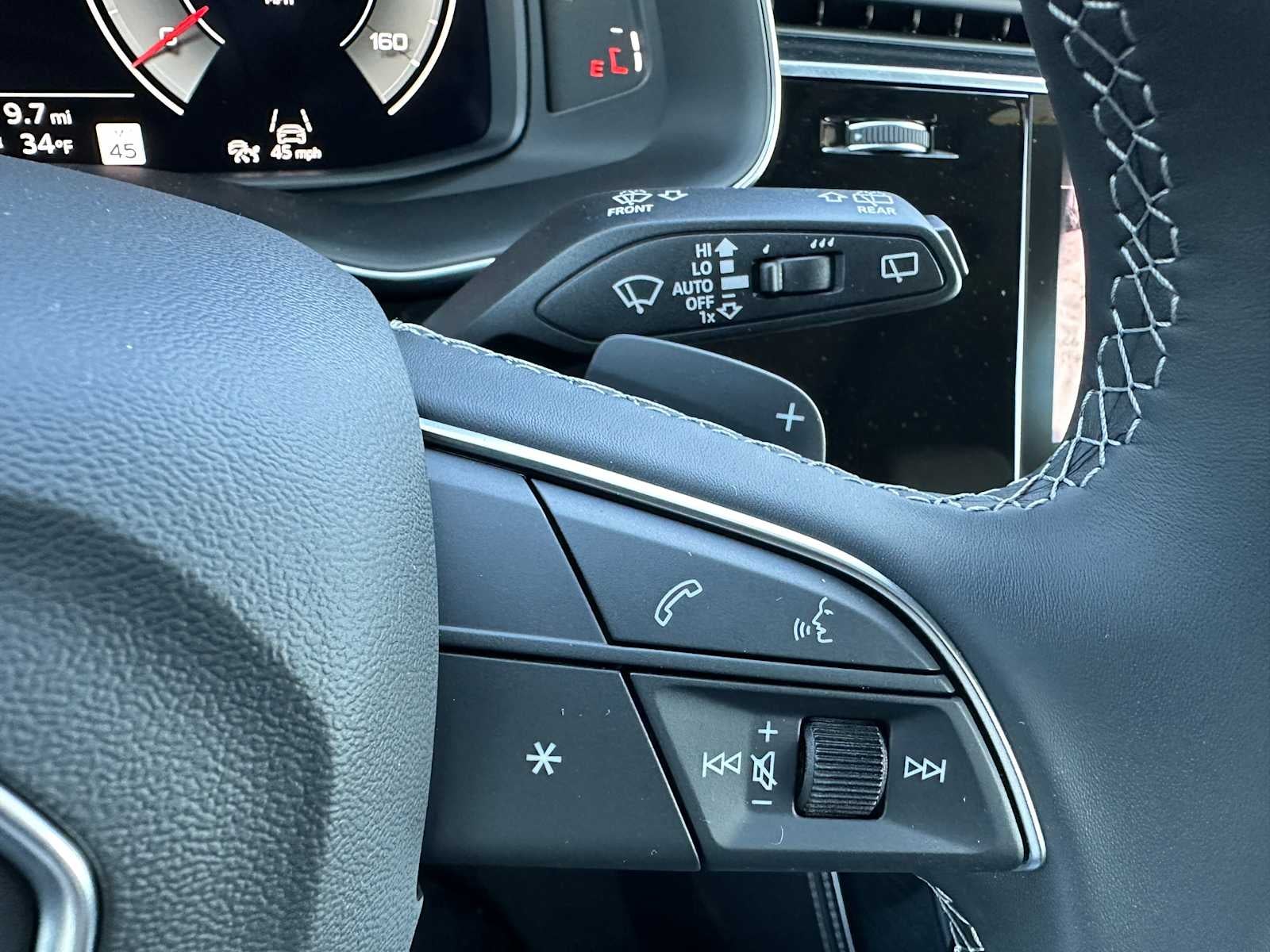 2026 Audi Q8 Base