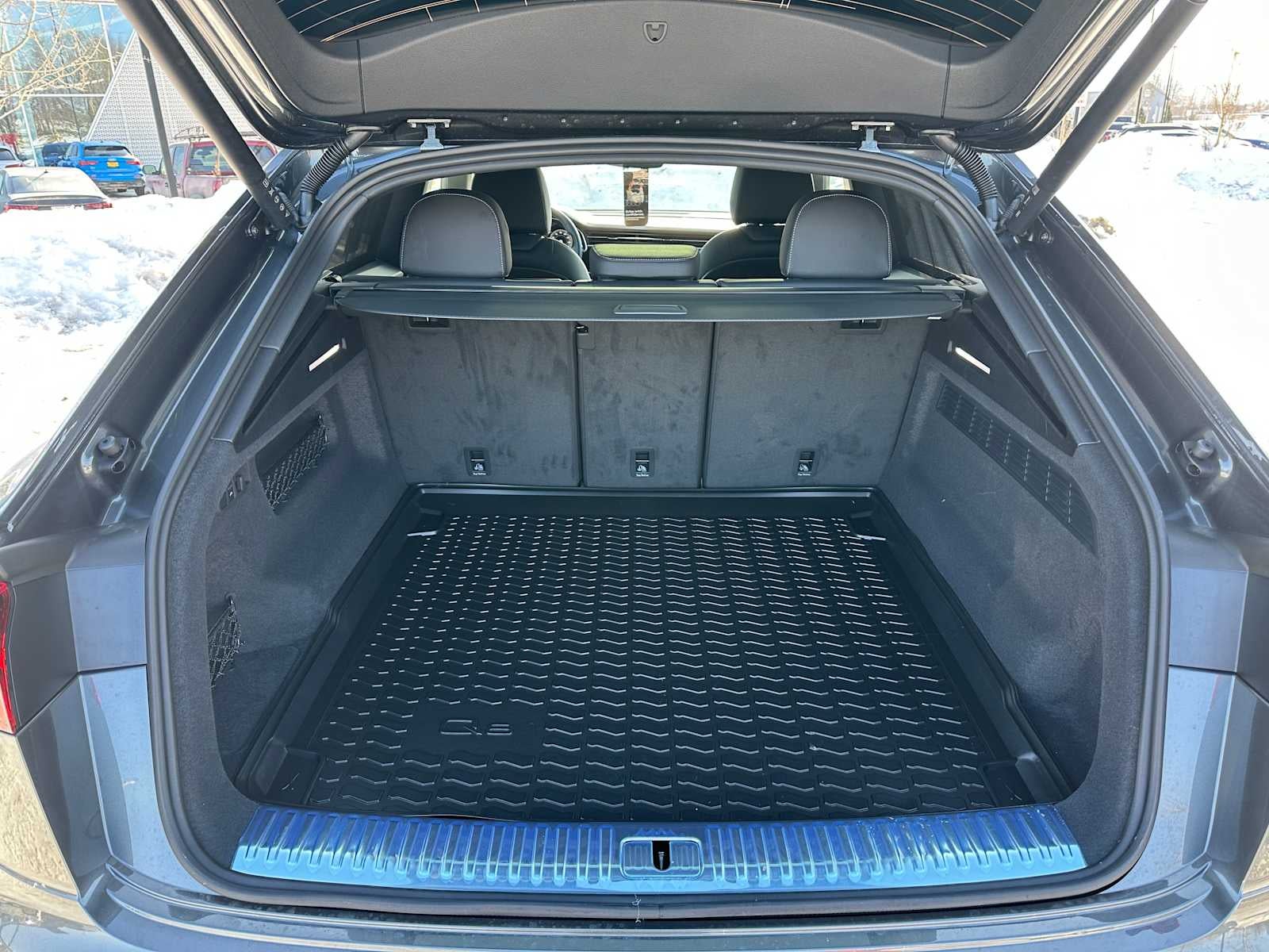 2026 Audi Q8 Base